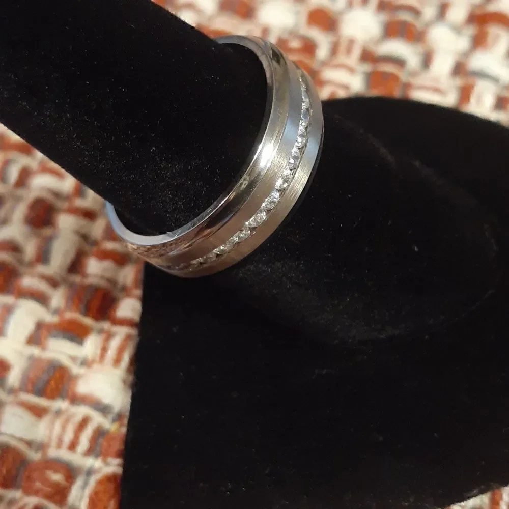 New Titanium Brushed Center Shiny Step Edge CZ Eternity Wedding Ring ‎ Size 7.5